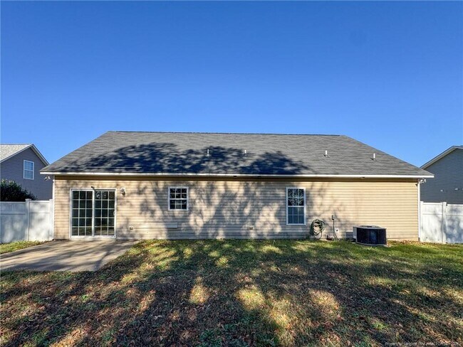 Building Photo - 142 Crestwood Ln