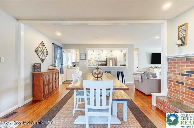 Building Photo - 2809 Green Acres Dr