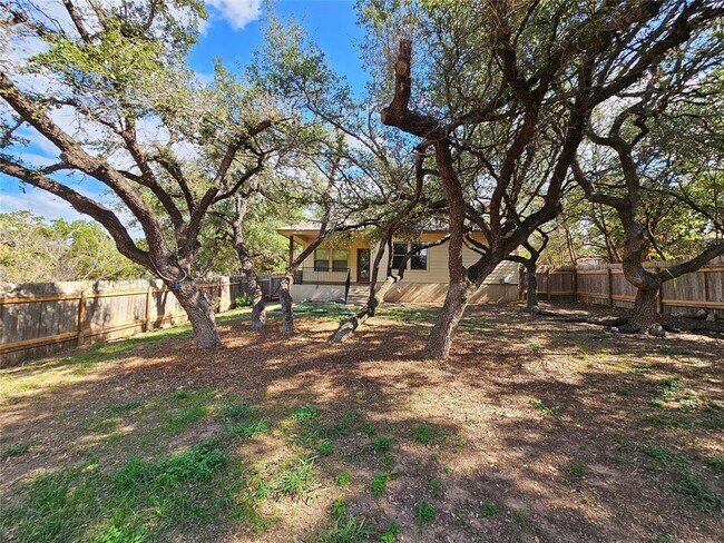 Building Photo - 2106 Red Fox Rd