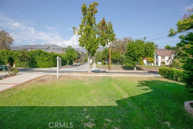 Building Photo - 1606 Bel Aire Dr