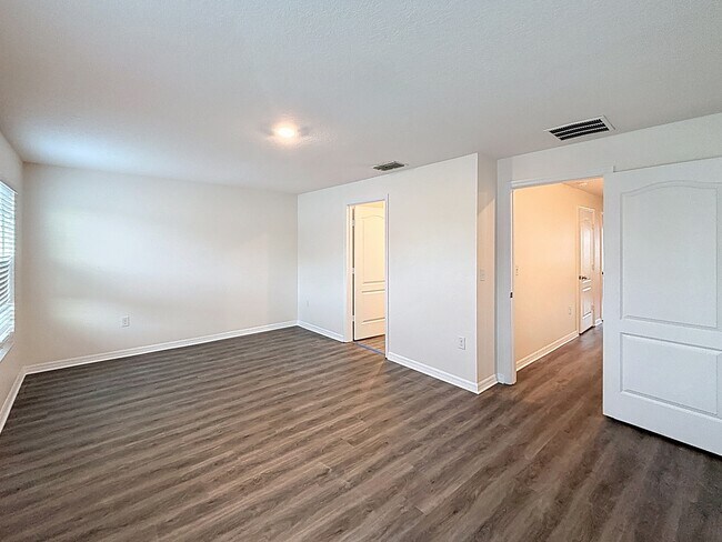 Building Photo - 5426 Companion Ln