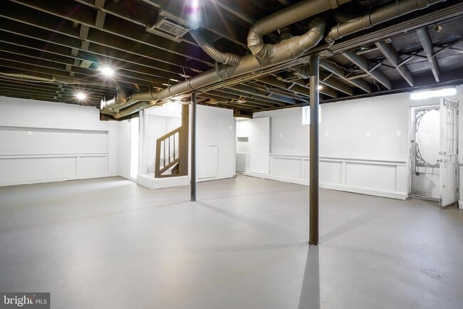 Building Photo - 7421 Nigh Rd