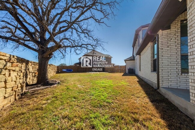 Building Photo - 2105 Bonavista Wy