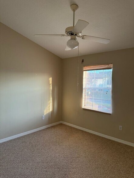 Building Photo - 105 Escambia Ln