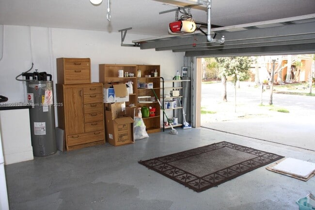 Building Photo - 1084 Golden Cane Dr