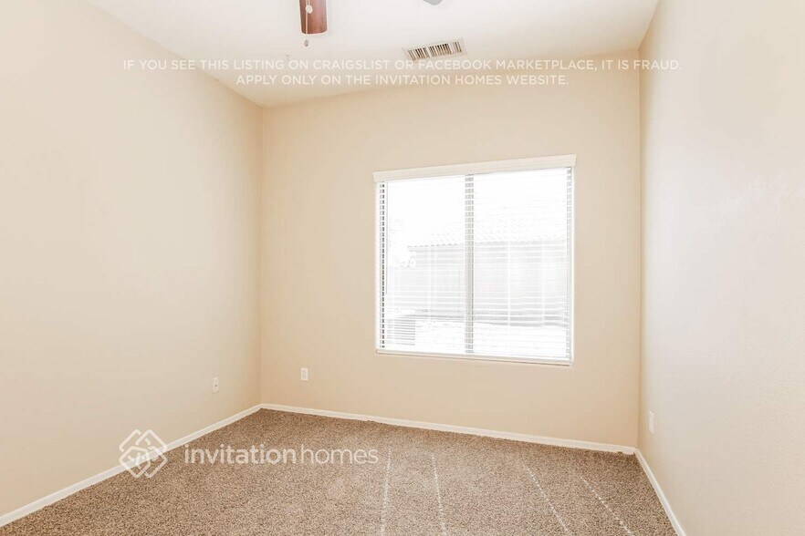 Building Photo - 1001 S 4th Ave