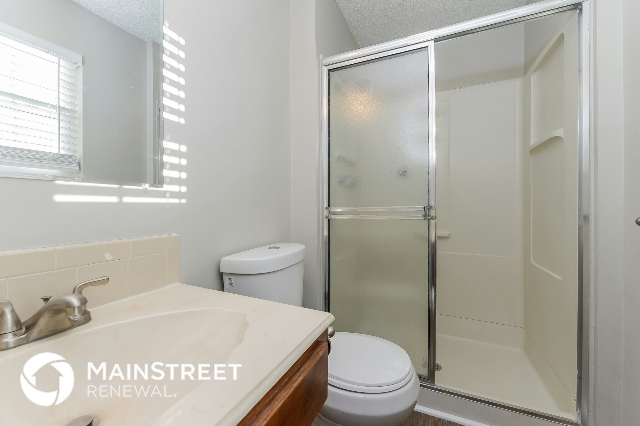 Building Photo - 4815 S Kendall Dr