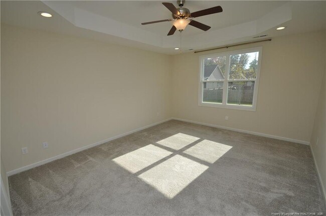 Building Photo - 84 Fairview St