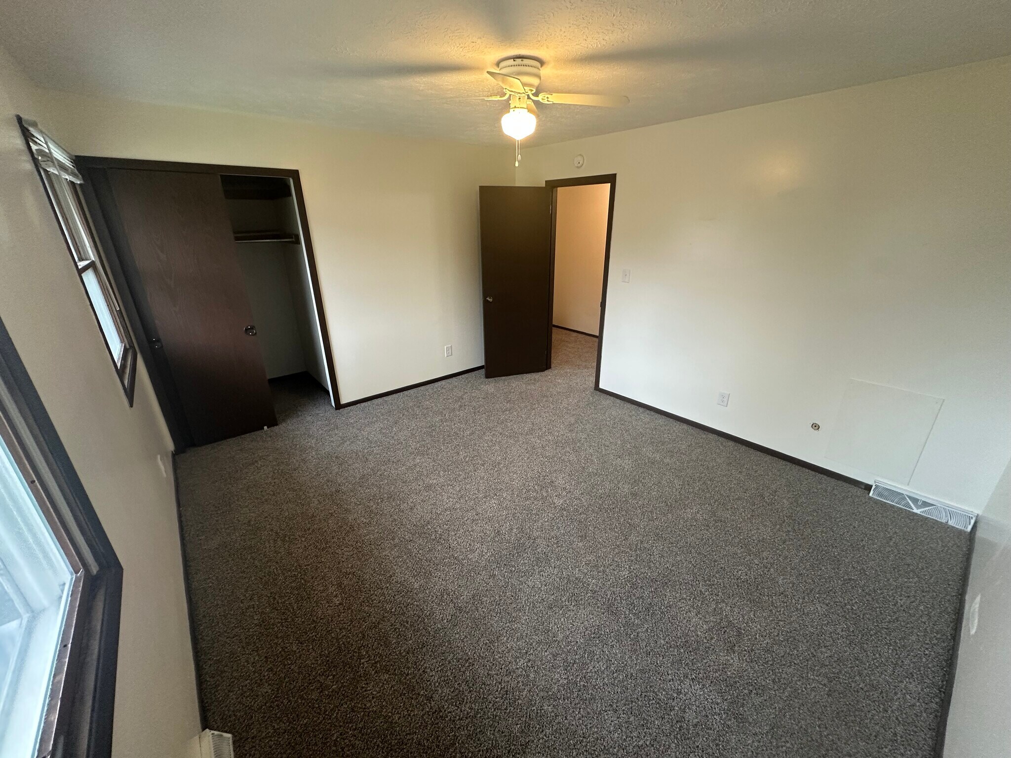 Building Photo - 3617 Mount Pleasant St NW
