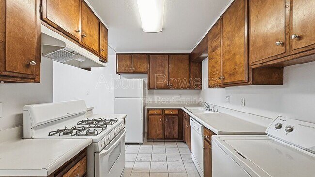 Building Photo - 5441 Olympic Way