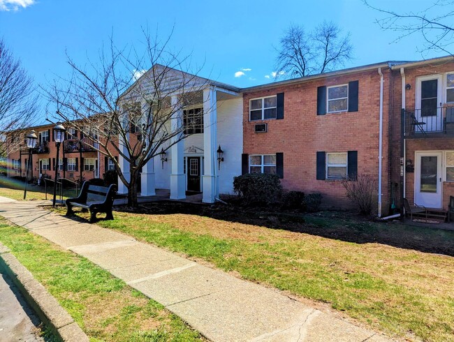 Interior Photo - Gateway Terrace