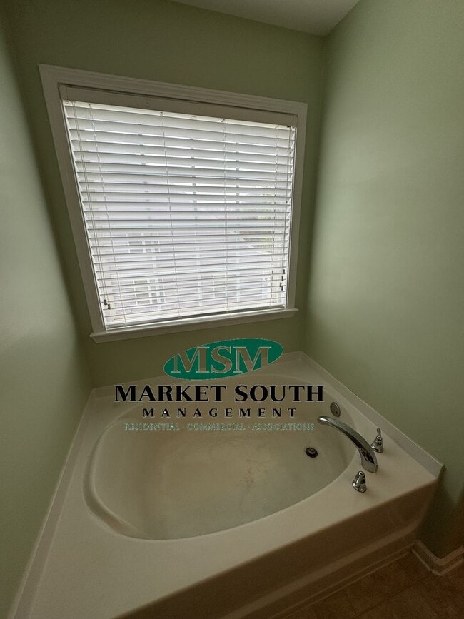 Building Photo - *MOVE IN READY NOW* HARMONY TOWNS- POOLER- AVAILABLE NOW!