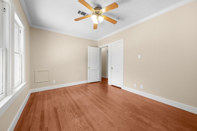 Building Photo - 1324 Allston St