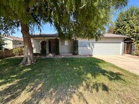 Building Photo - 2085 Zinfandel Ln