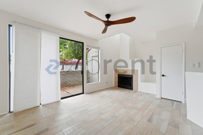 Building Photo - 10055 E Mountainview Lake Dr