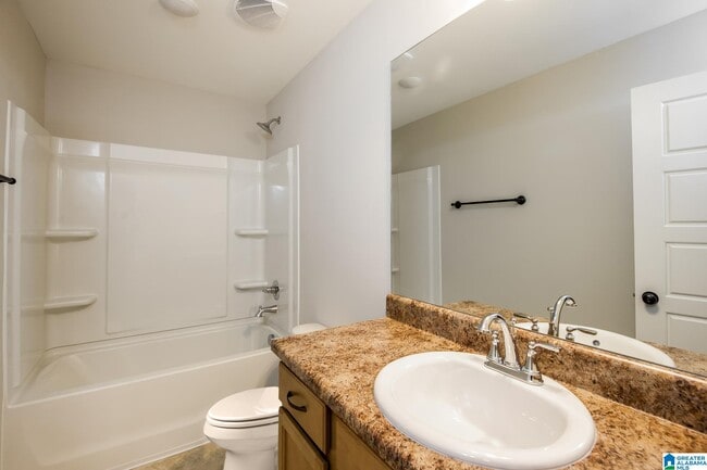 Building Photo - 875 Maple Trce