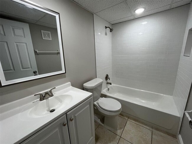 Building Photo - 2671 Oak Park Way