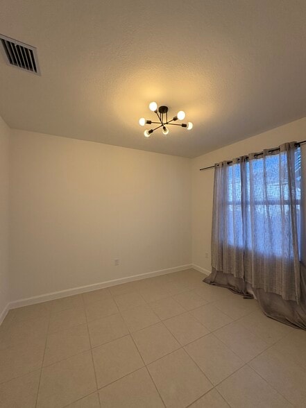 Building Photo - 27700 SW 156th Ct