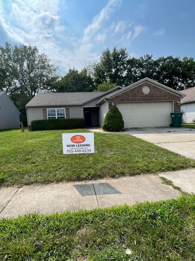 Building Photo - 3 Bedroom Single Family Home