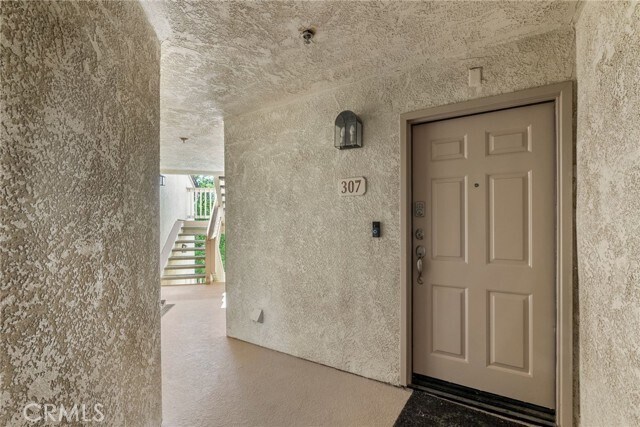Building Photo - 631 Oak Run Trail