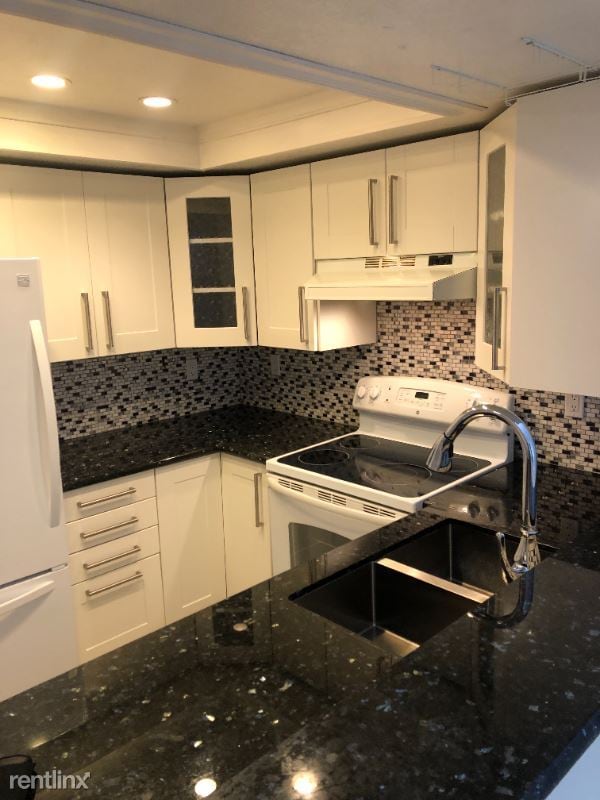 Building Photo - 2 br, 2 bath Condo - 2511 Fulton Square Lane.