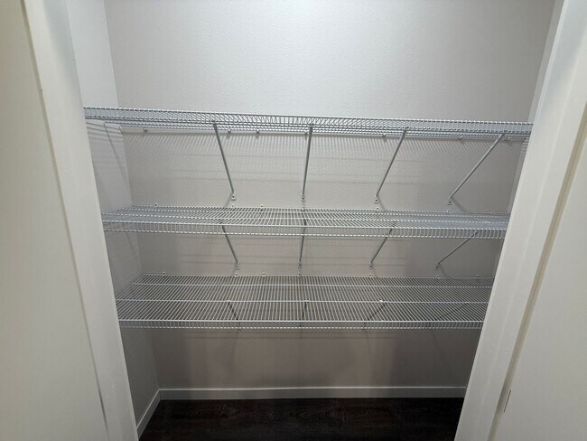 Building Photo - Northern Point Apartments