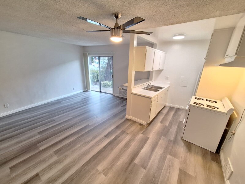 Building Photo - 4660 Kester Ave