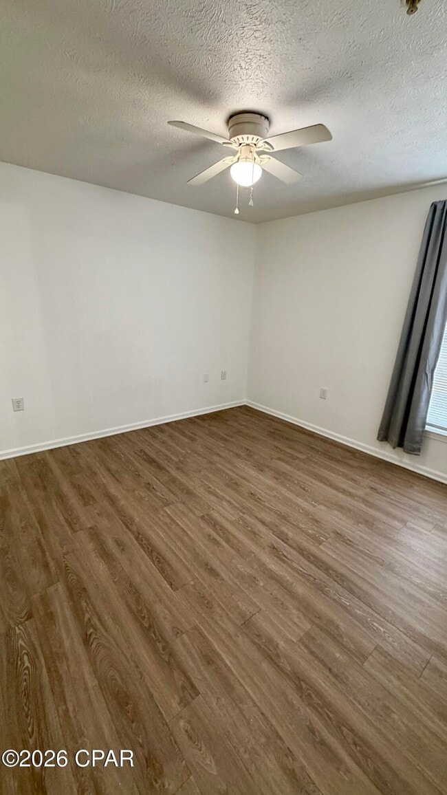 Building Photo - 9117 Laird St