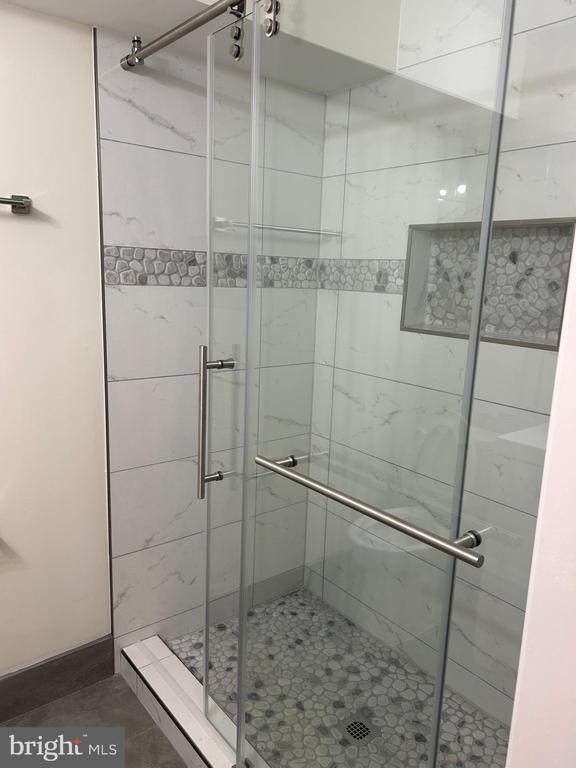 Building Photo - 2703 Deer Ridge Dr