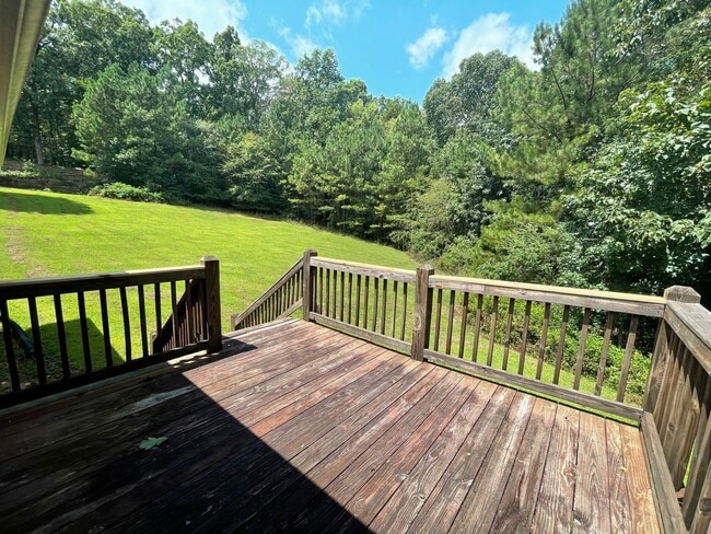 Building Photo - PRE-LEASING FOR AUGUST 7TH, 2026!