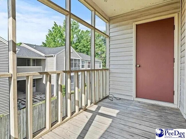 Building Photo - 701 Coventry Ln