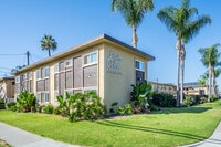 Building Photo - Palm Court Apartments