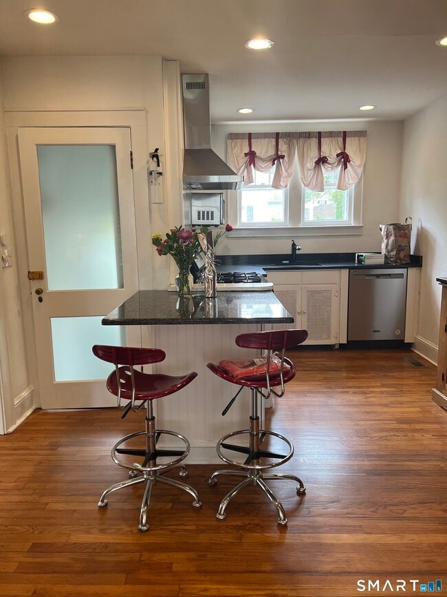 Building Photo - 46 Parkway