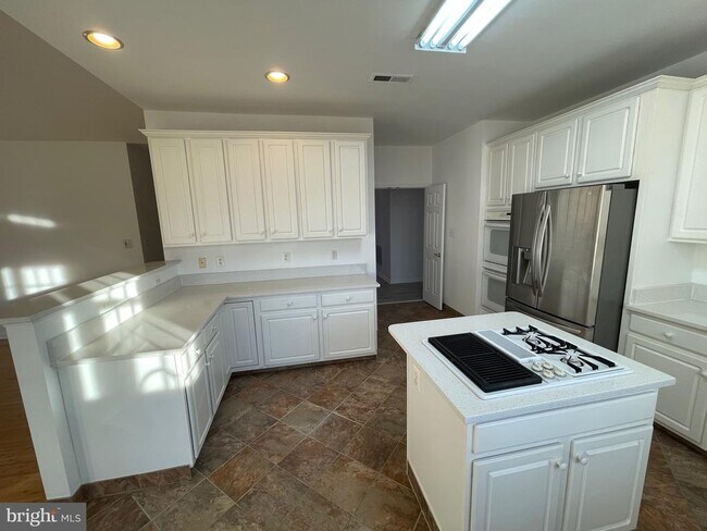 Building Photo - 25869 Flintonbridge Dr