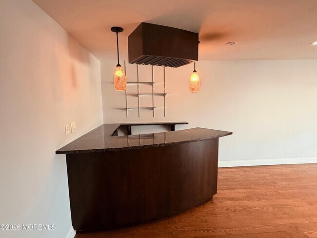 Building Photo - 525 Ocean Blvd