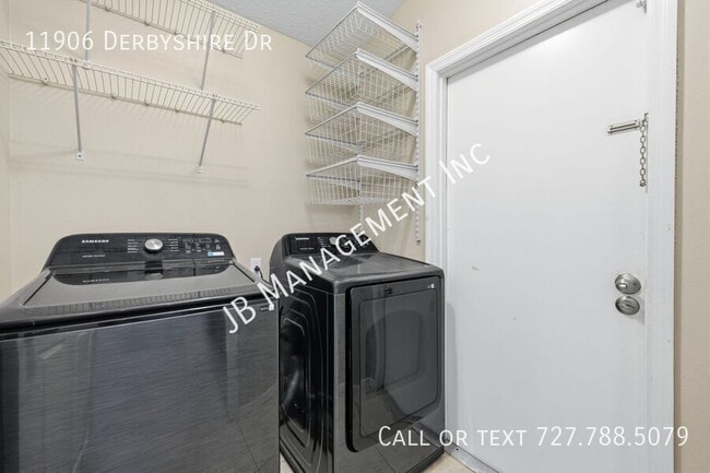 Building Photo - 11906 Derbyshire Dr