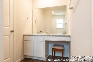 Building Photo - 1110 Andean Emerald