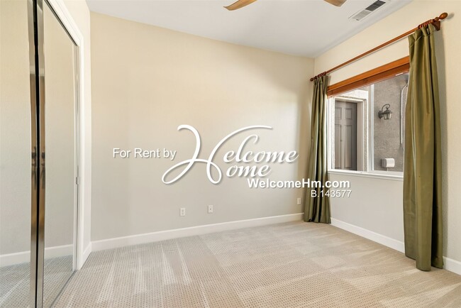 Building Photo - 15020 Redmond Lp