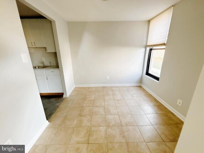 Building Photo - 112 Duvall Ln