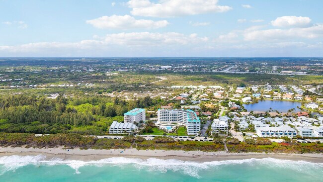 Building Photo - 2000 Jimmy Buffett Mem Hwy