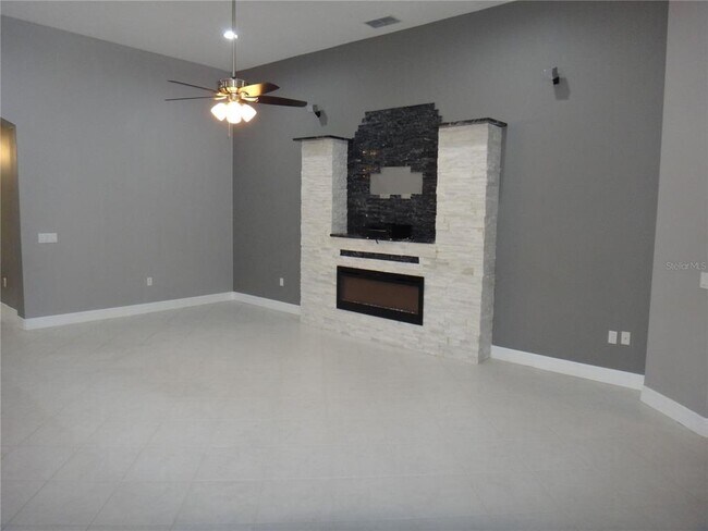 Building Photo - 9460 Portside Terrace