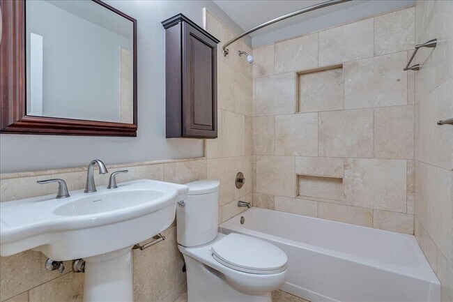 Building Photo - 6530 Needham Ln