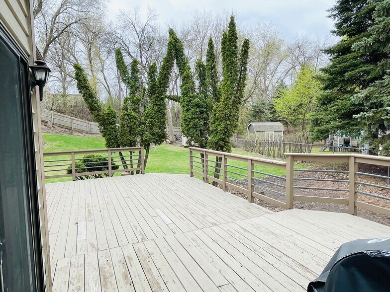 Deck - 16133 Logarto Ln