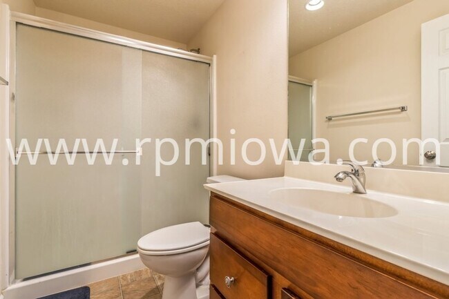 Building Photo - NEAR WESTWOOD ELEMENTARY!! 4 Bedroom, 3 Bath Home in Ankeny