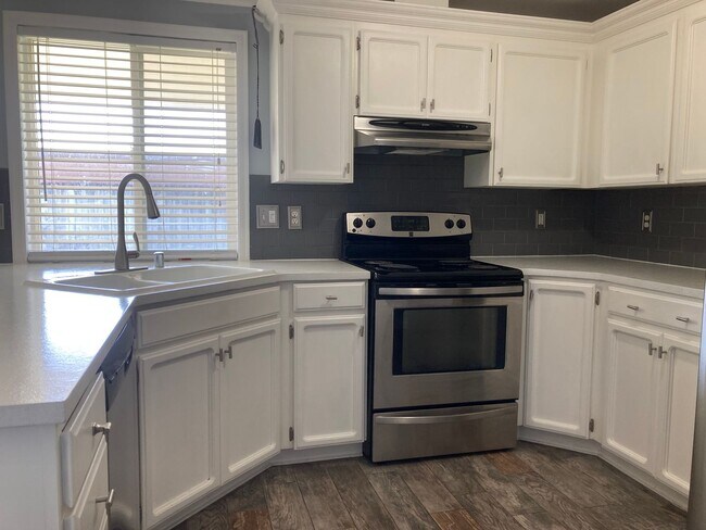 Building Photo - Modern Two-Story 4-Bedroom Home with Firep...