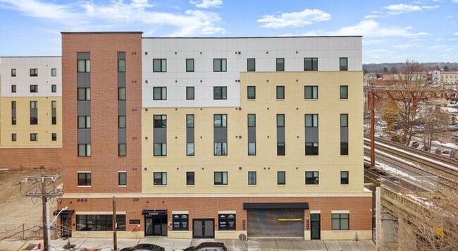 Building Photo - 49 S Day St