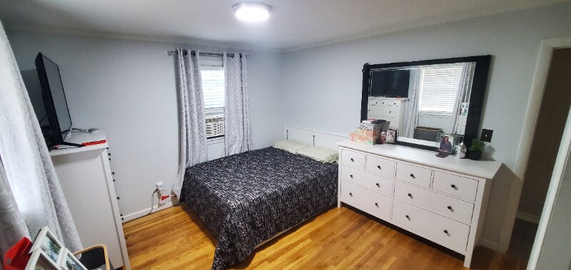 Building Photo - 1a Richard Ave