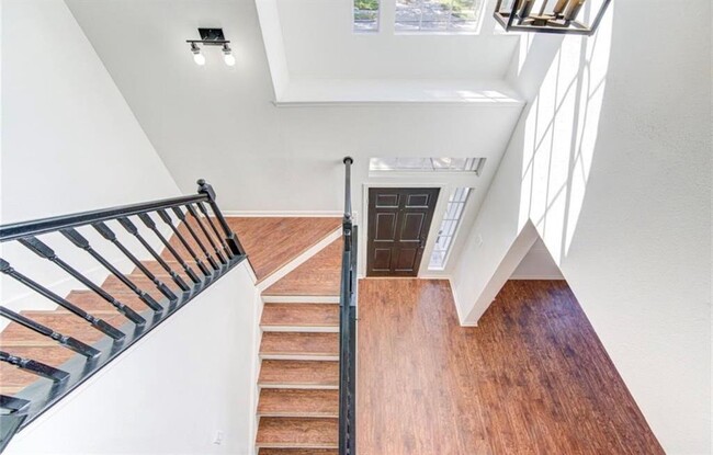 Building Photo - 13714 Neston Dr