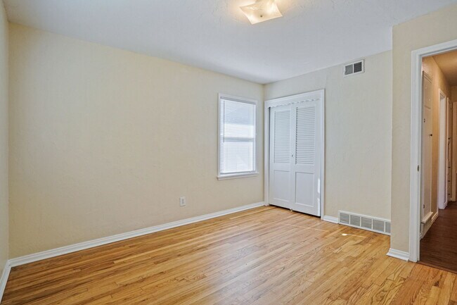 Building Photo - 4425 NW 31st St