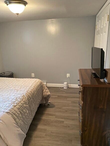 Building Photo - 4014 Annellen Rd